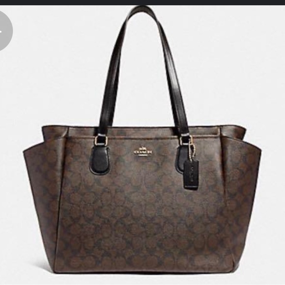 Coach Baby Bag - Excellent Condition with Adjustable Strap - Affordable Luxury! - Picture 2 of 14